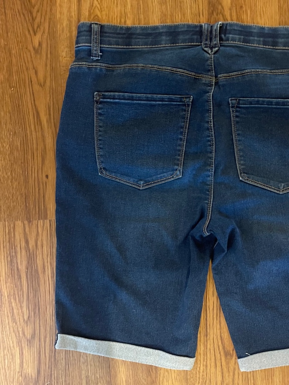 Curve Appeal Jean Shorts - Picture 6 of 9